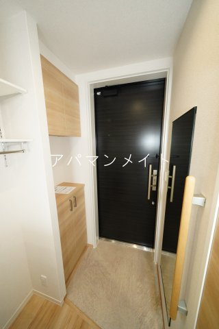【玄関】 | シャーメゾンゆめが丘壱番館 | 収納もある玄関です