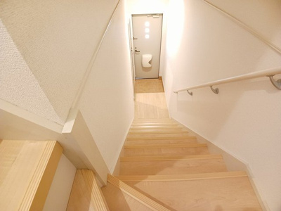 【玄関】 | ロスマリーノ | 明るい玄関です