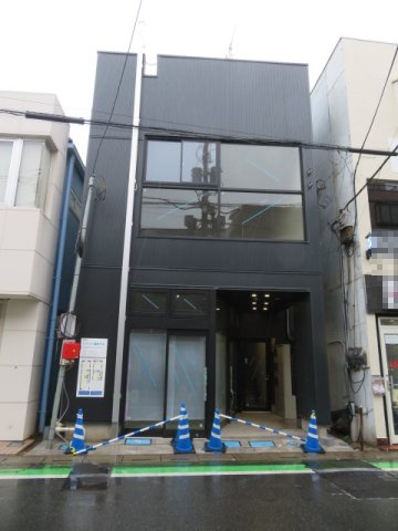 さいたま市浦和区上木崎１丁目の店舗事務所の外観