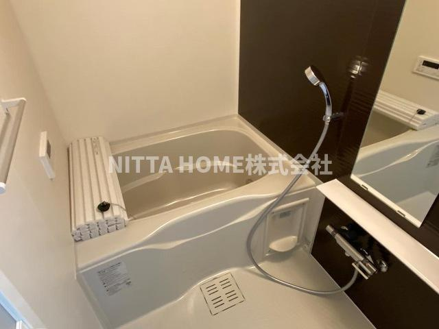 ブランコ　ロサ（Ｂｒａｎｃｏ・Ｒｏｓａ）の浴室|お風呂の設備も整っています☆