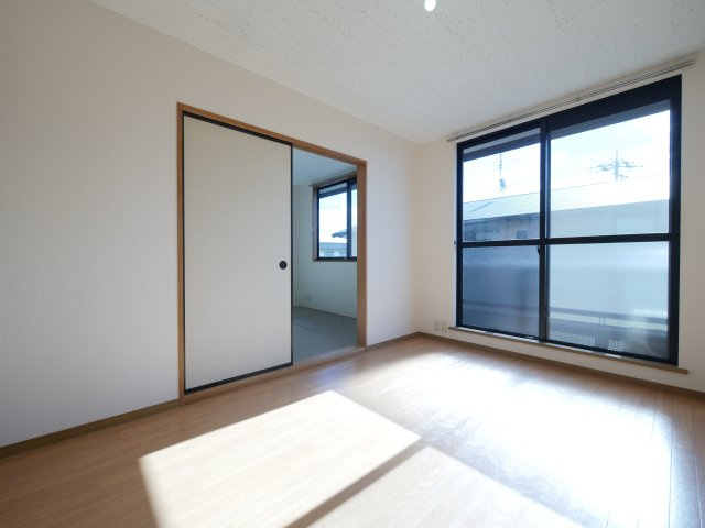 ドリームタウンⅡ　ダンボの洋室