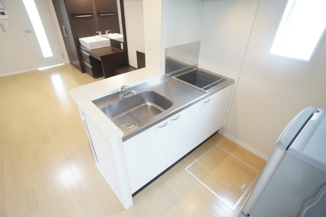 レオネクストコミンチャーレ九条の居間・リビング