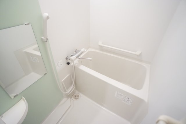 レオネクストコミンチャーレ九条のキッチン|ワイドキッチン　オープン型で会話も弾む♪　広々シンク