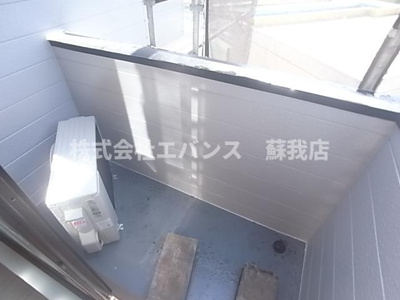 【バルコニー】 | コーポクリエイト | 暖かな日差しのふりそそぐバルコニー