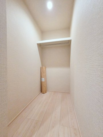 【収納】 | 知多市八幡中島 | 玄関入ってすぐの収納スペース。コートや通勤通学かばん置き場に便利♪