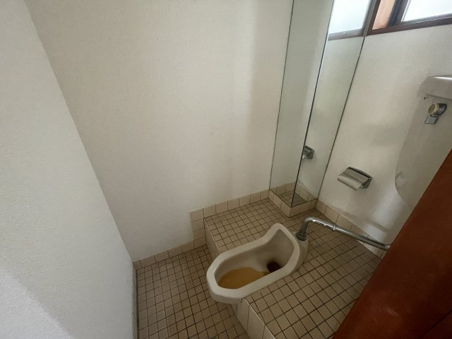 三友ビルのトイレ