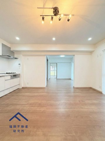 アムール堤の居間・リビング