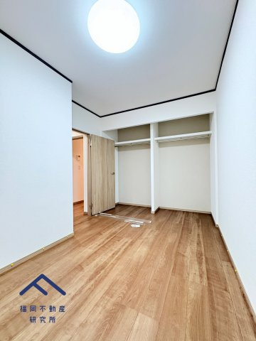 アムール堤の洋室