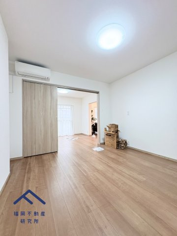 アムール堤の居間・リビング