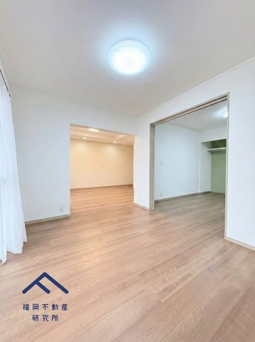 アムール堤の居間・リビング