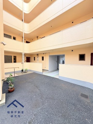 アムール堤の駐車場