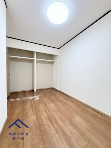 アムール堤の洋室