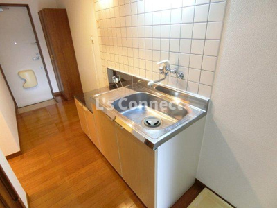 【キッチン】 | クレール成田 | ２口ガスコンロ設置可能なキッチン。