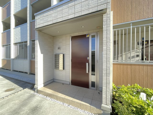 Clover fieldのエントランス