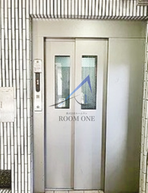 ライオンズマンション亀戸蔵前橋通りのその他共用部分|エレベーターです。
