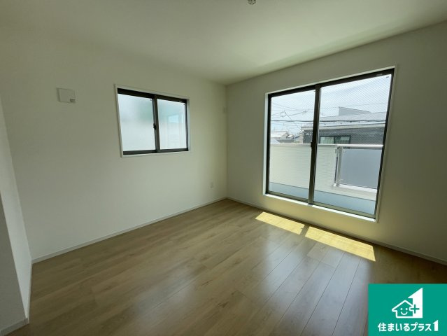 宇治市大久保町上ノ山　第1期　新築一戸建ての洋室|周辺は落ち着いた街並みの住宅地！子育てがしやすい住環境です！まだ未完成ですが、現地でしかわからない事もございます。是非一度ご覧ください。