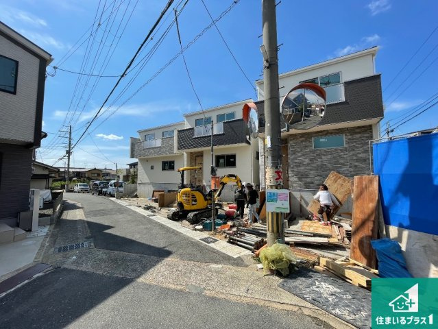 宇治市大久保町上ノ山　第1期　新築一戸建ての外観|周辺は落ち着いた街並みの住宅地！子育てがしやすい住環境です！まだ未完成ですが、現地でしかわからない事もございます。是非一度ご覧ください。