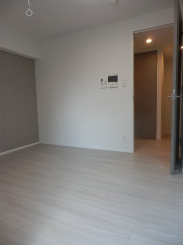 ユリカロゼAZ西台の洋室