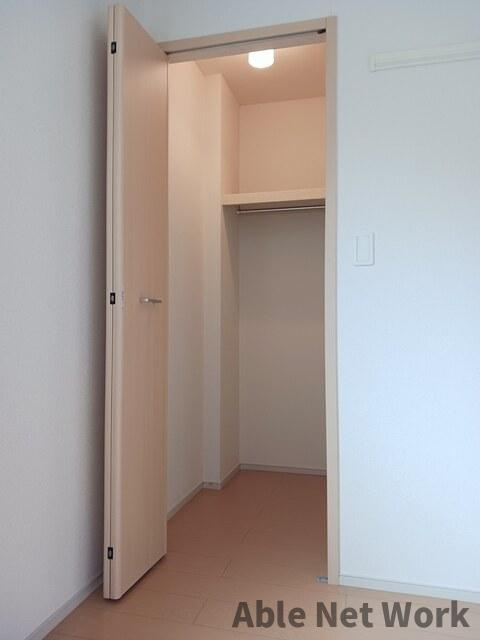 ブリアンベル・ウッドⅡの収納|クローゼット