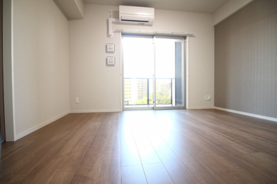 【居間・リビング】 | グランデール博多 | アレンジ自由自在の広々空間です！