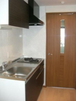 コーマ ディ ルッソのキッチン