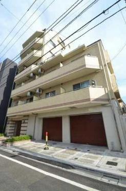 コーマ ディ ルッソの外観