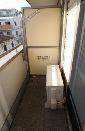 ディアコート方南のバルコニー