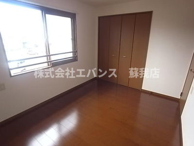 【寝室】 | グランデールⅡ | 使い勝手のいい寝室です