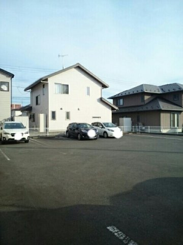 フォーマルハウトの駐車場