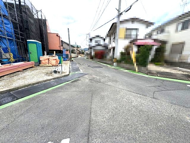 【その他】 | 福岡市早良区有田6丁目1期　1号棟（全2棟）【仲介手数料無料・0円】 | 現地写真。前面道路です。