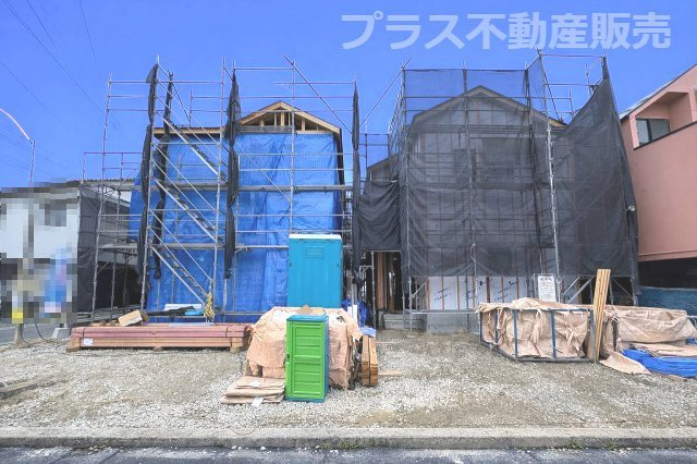 【玄関】 | 福岡市早良区有田6丁目1期　1号棟（全2棟）【仲介手数料無料・0円】 | 施工例。施工例は完成時と異なる場合があります。