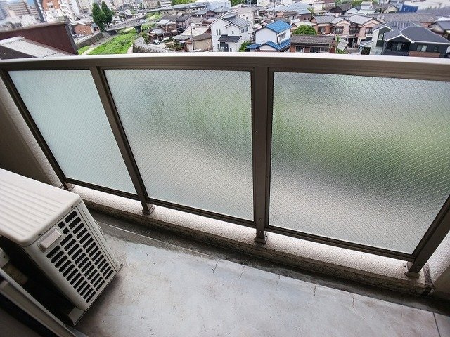【バルコニー】 | シェーナ下到津 | 広々としたバルコニーです