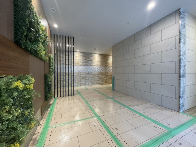 D.Clarest本庄東FJREのロビー