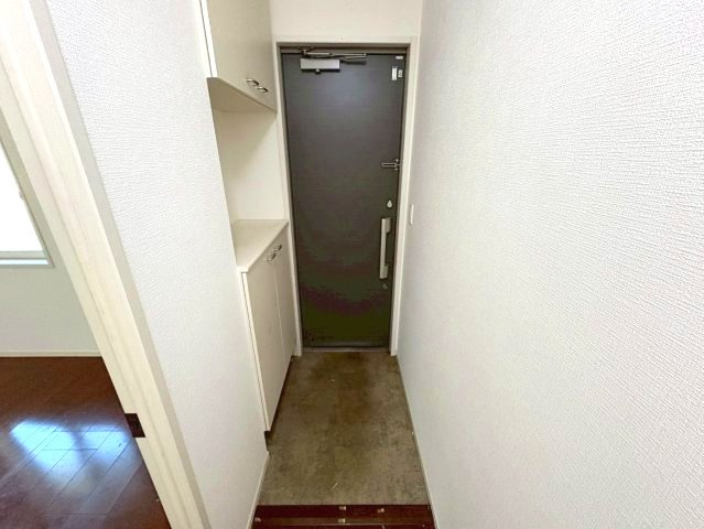 メゾンソレイユの玄関