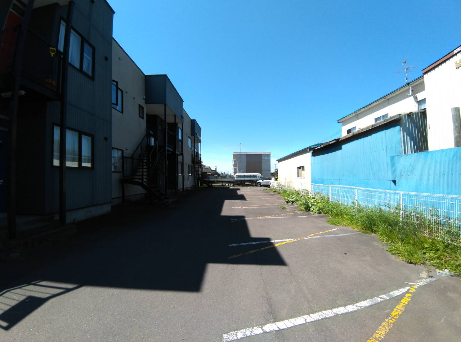 ラ・セシリアの駐車場