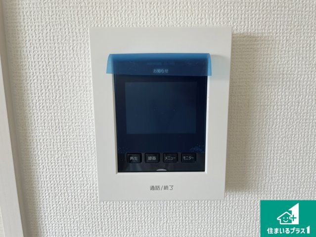 宇治市大久保町上ノ山　第1期　新築一戸建ての防犯設備|カラーモニターインターホン！声だけでなく来訪者の姿や顔がモニターで確認できるので、小さなお子様がいらっしゃるご家庭でも安心できます！