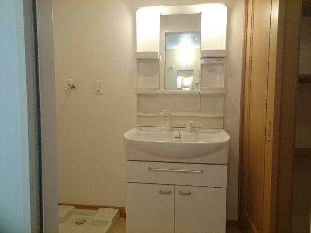 プラシードβの洗面所