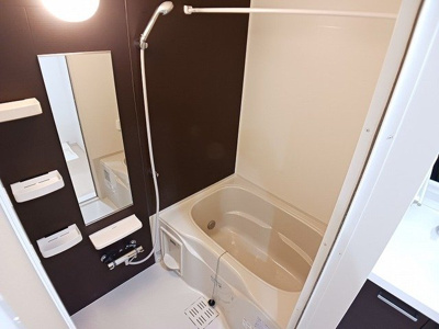 【浴室】 | シェーナ下到津 | コンパクトで使いやすいお風呂です