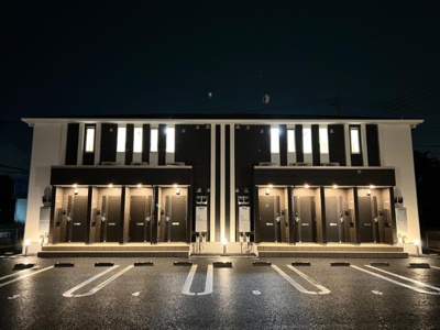 【外観】 | イストワールＢ | 外観写真（夜）