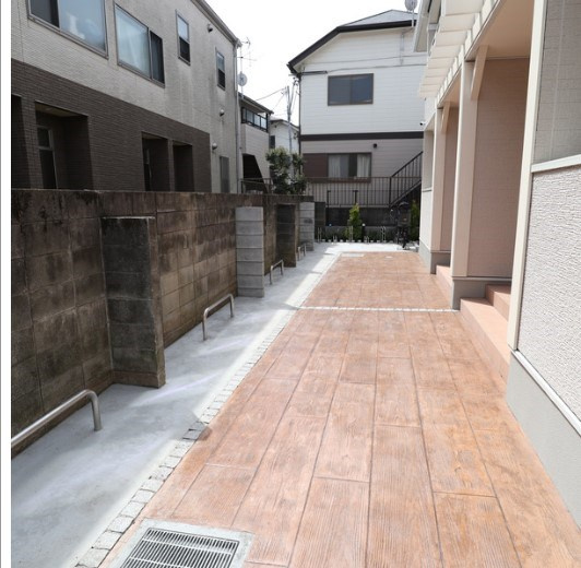 Brote東高円寺の外観