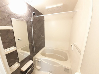 【浴室】 | ラ・リーバンベルＡ | バス