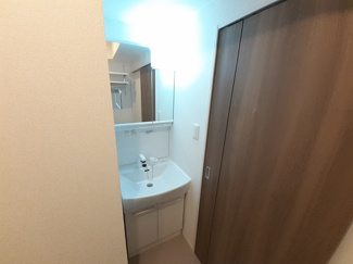 【独立洗面台】 | ラ・リーバンベルＡ | 洗面所