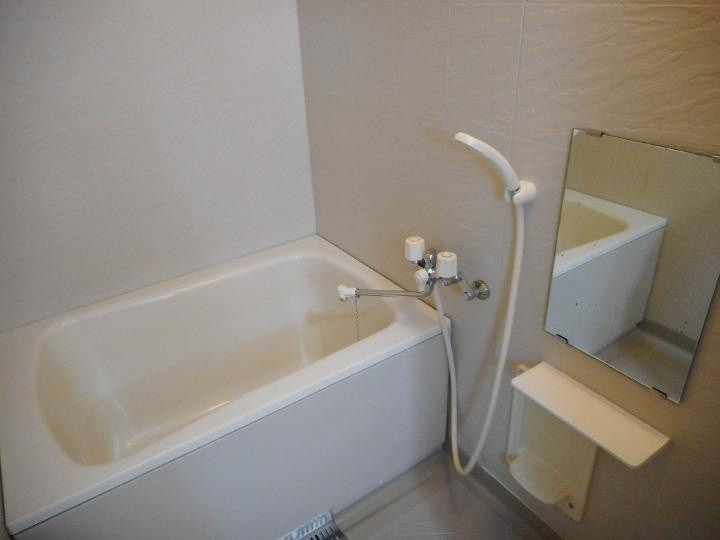 グランディール乙戸南の浴室|バス