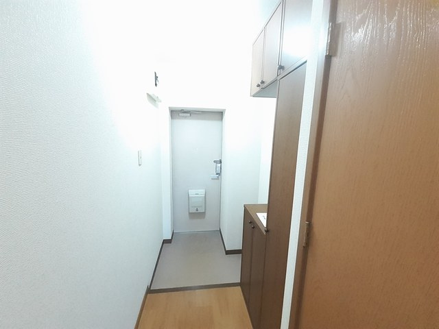 グランディール乙戸南の玄関|玄関