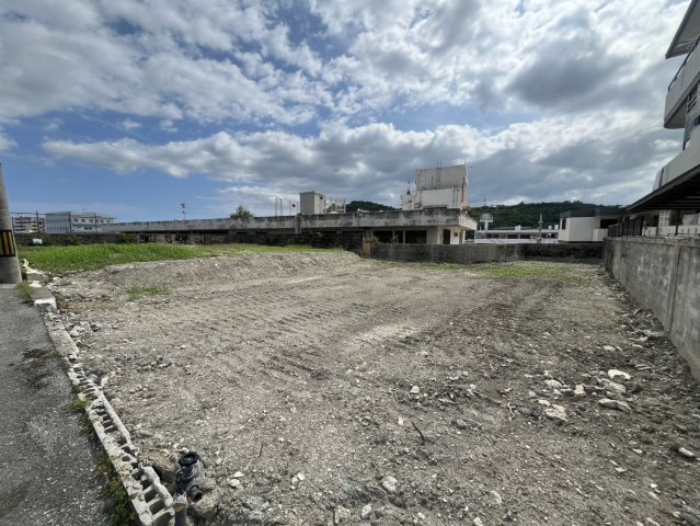 那覇市仲井真　売土地　A号地の外観|2026年4月21日（火）現地写真　建物の解体完了しております。
