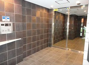 【エントランス】 | プレミアム三ノ輪 | ゆとりのあるエントランスです