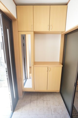 宝梅3丁目戸建の玄関