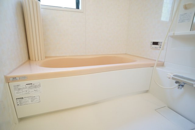 宝梅3丁目戸建の浴室