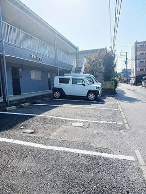 【駐車場】 | 今村ハイツ | 駐車場があります