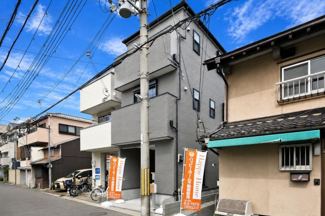ファーストタウン尼崎市西本町4丁目新築一戸建て｜1SLDK＋駐車1台可